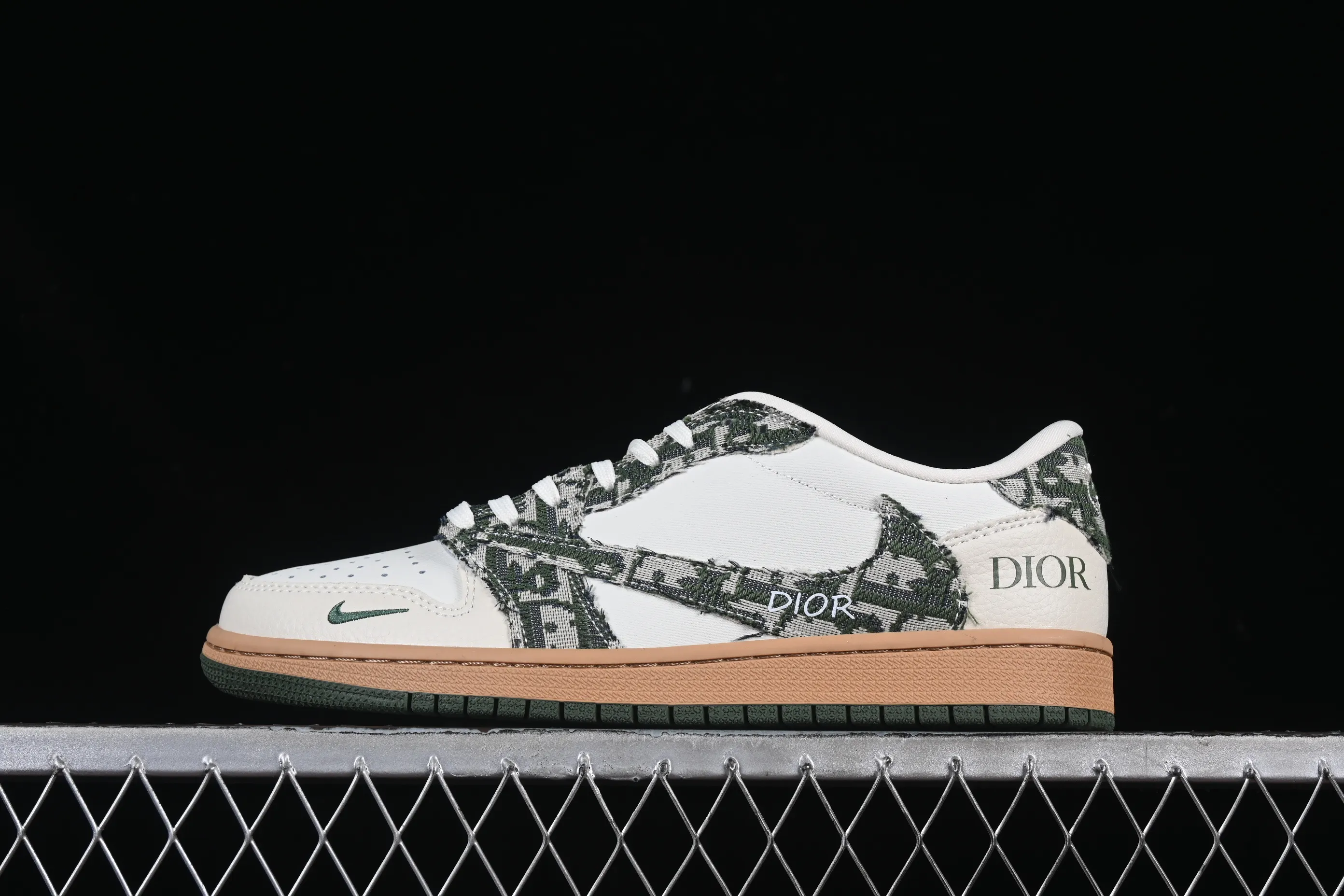 All categories Air Jordan Jordan series basketball shoes Air Jordan 1 Low high-end customized low-top sneakers Travis Scott x Fragment Design x Air Jordan 1 Low OG SP Joe 1 Dior joint beige knitted low-top cultural casual sneakers XS2024-010